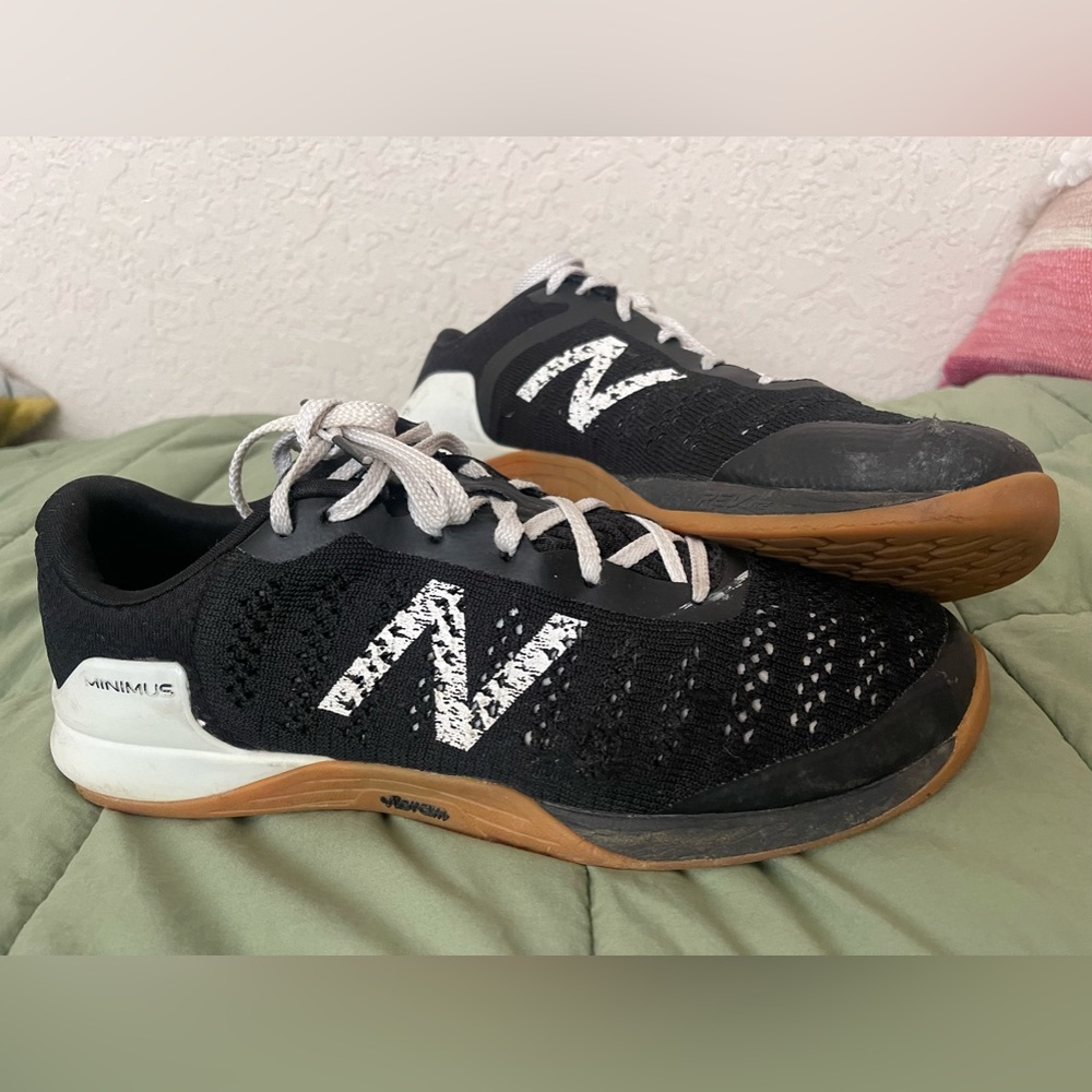 New Balance Minimus Prevail Sneakers size 11